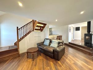 Photo 16- click for photo gallery